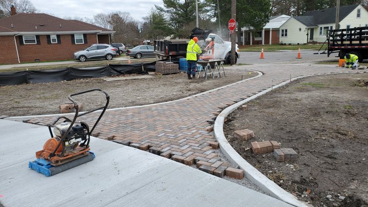 Detail: curved paving transitions